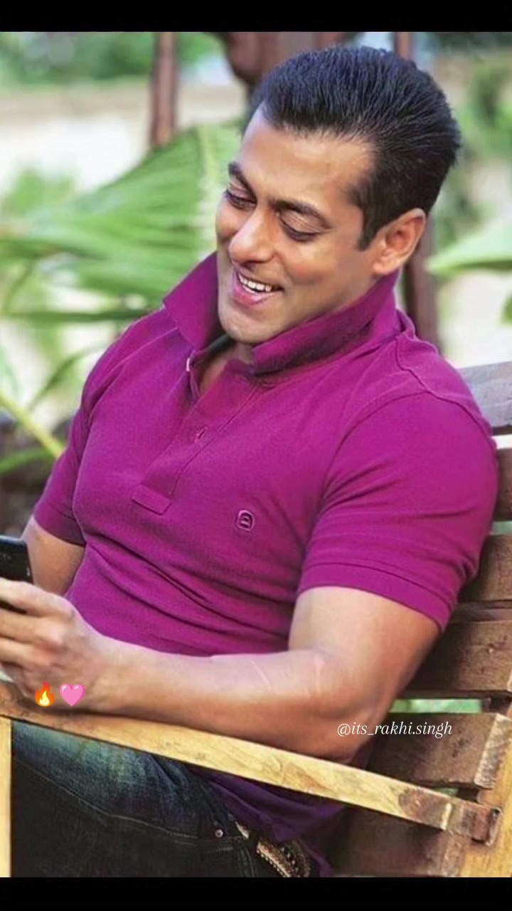 @꧁☆*Bollywood &kappa;ɪɴɢ*☆꧂