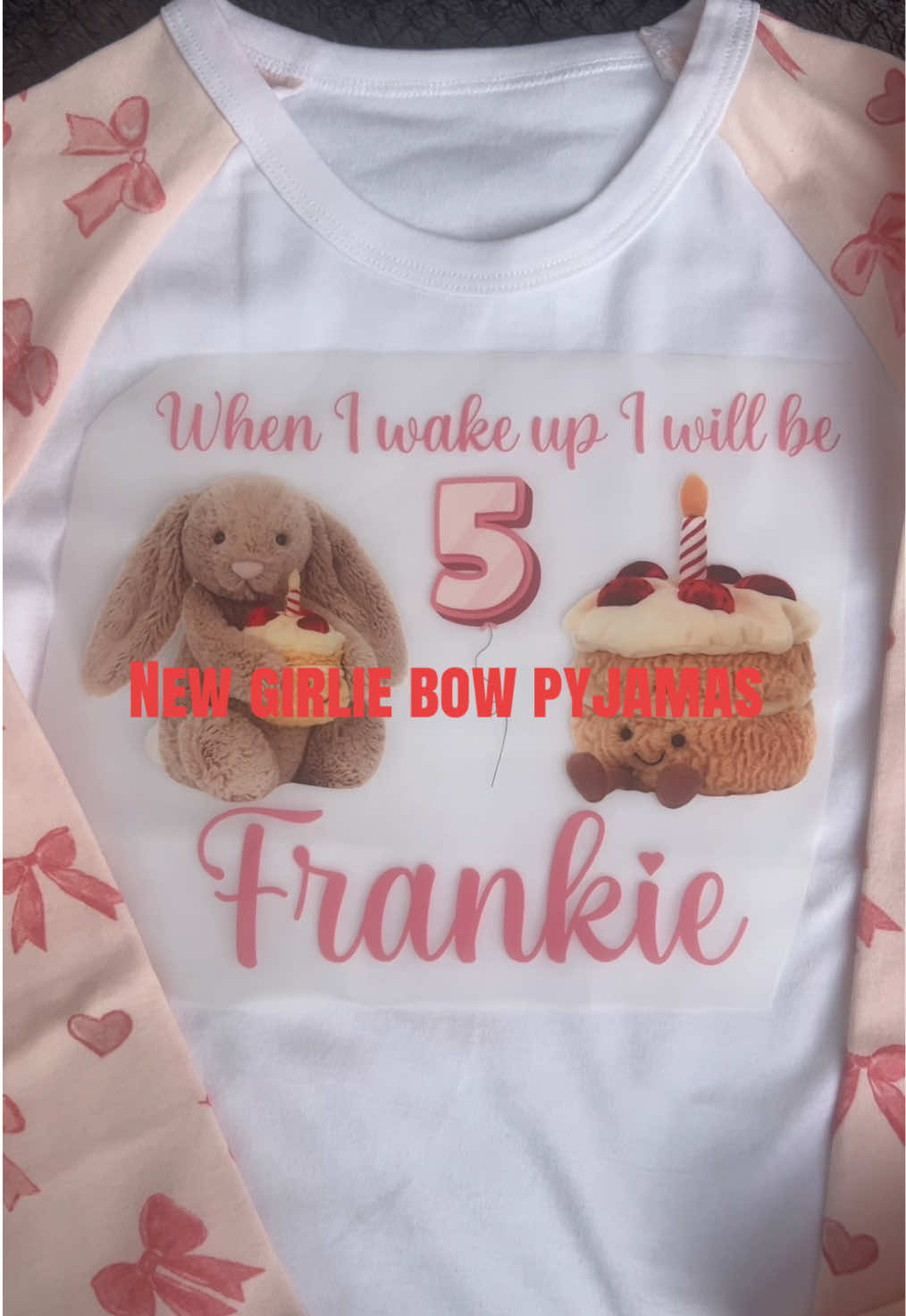 @Pretty little bits