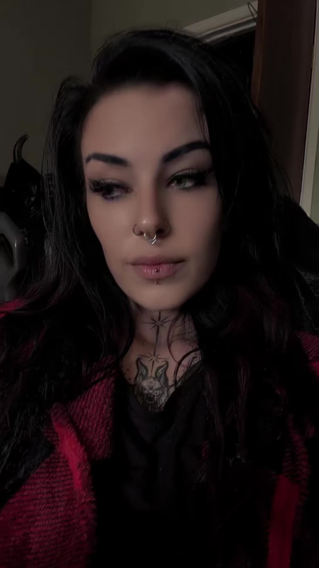 @Beth 🦇🖤