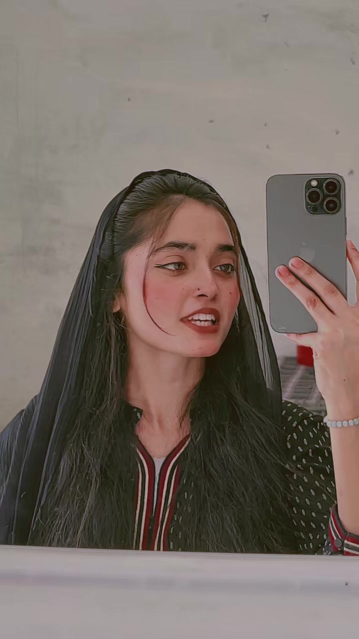 @✰𝐀𝐦𝐛𝐞𝐫 𝐥𝐢𝐯𝐞 05✰