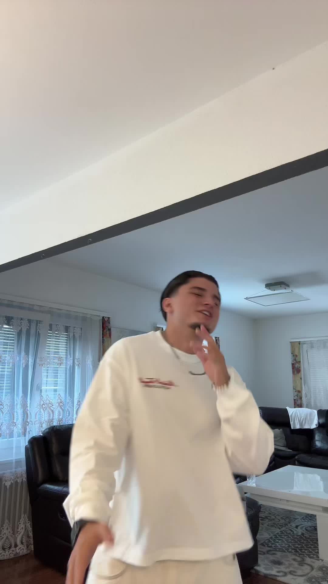 @KUBIK🇦🇱