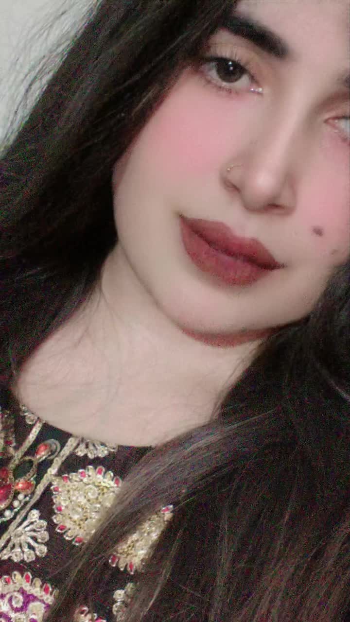 @missqueen2064