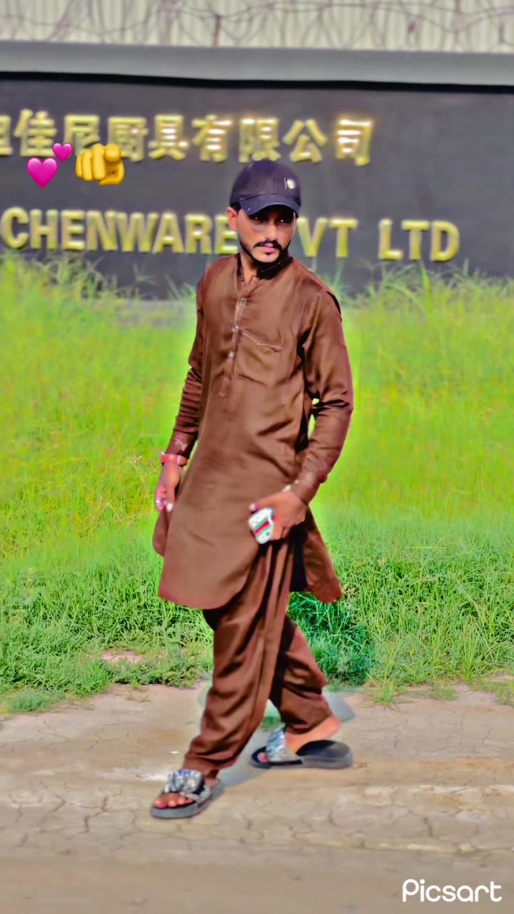 @Tahir007