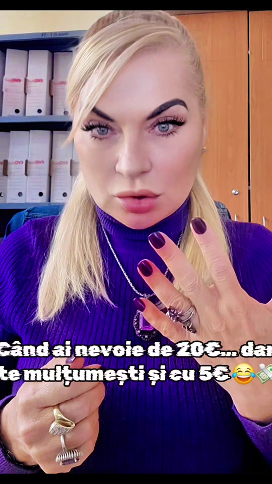 @Onita