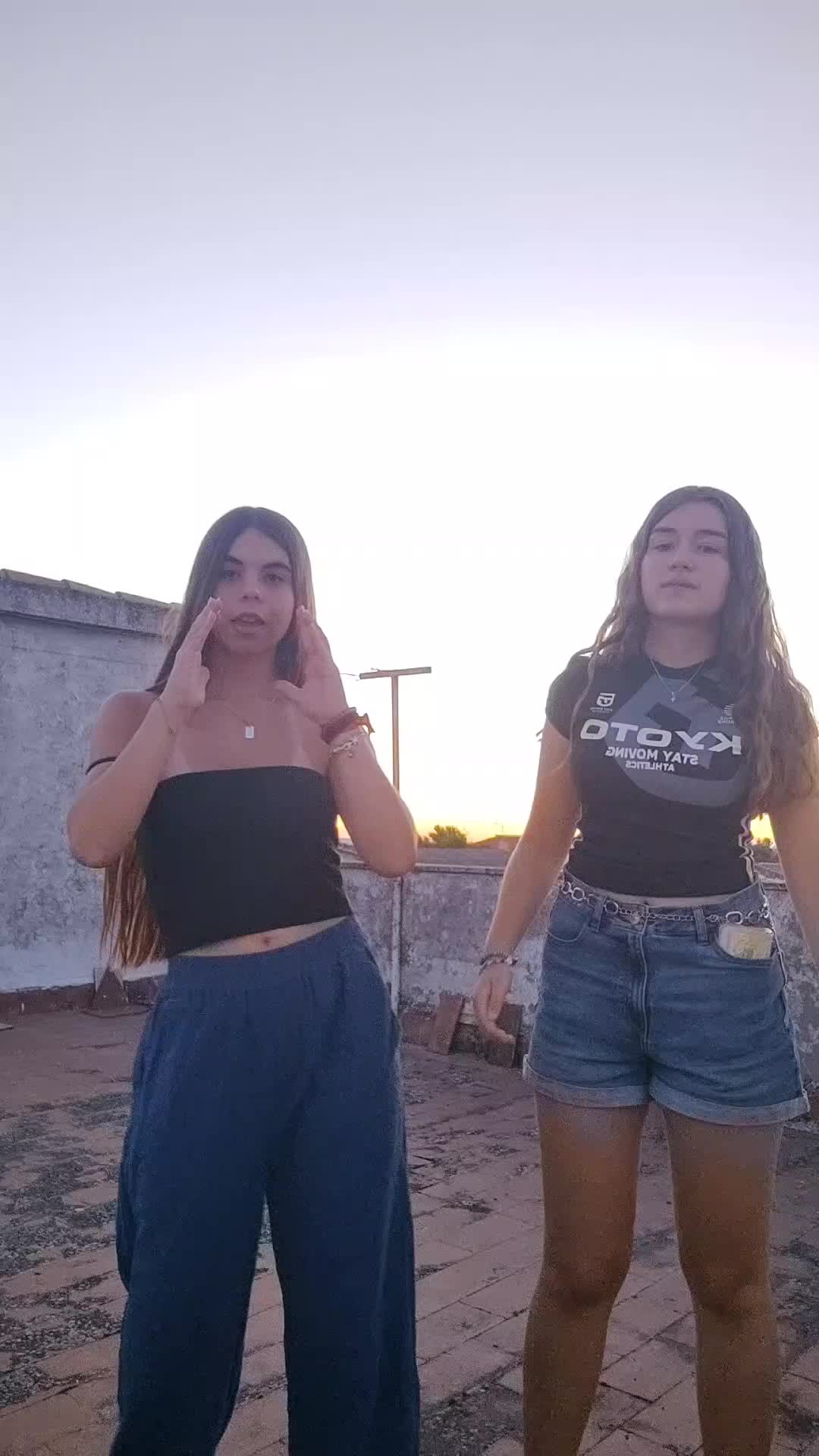 @𝓒𝓪𝓻𝓵𝓪𝓽𝓪