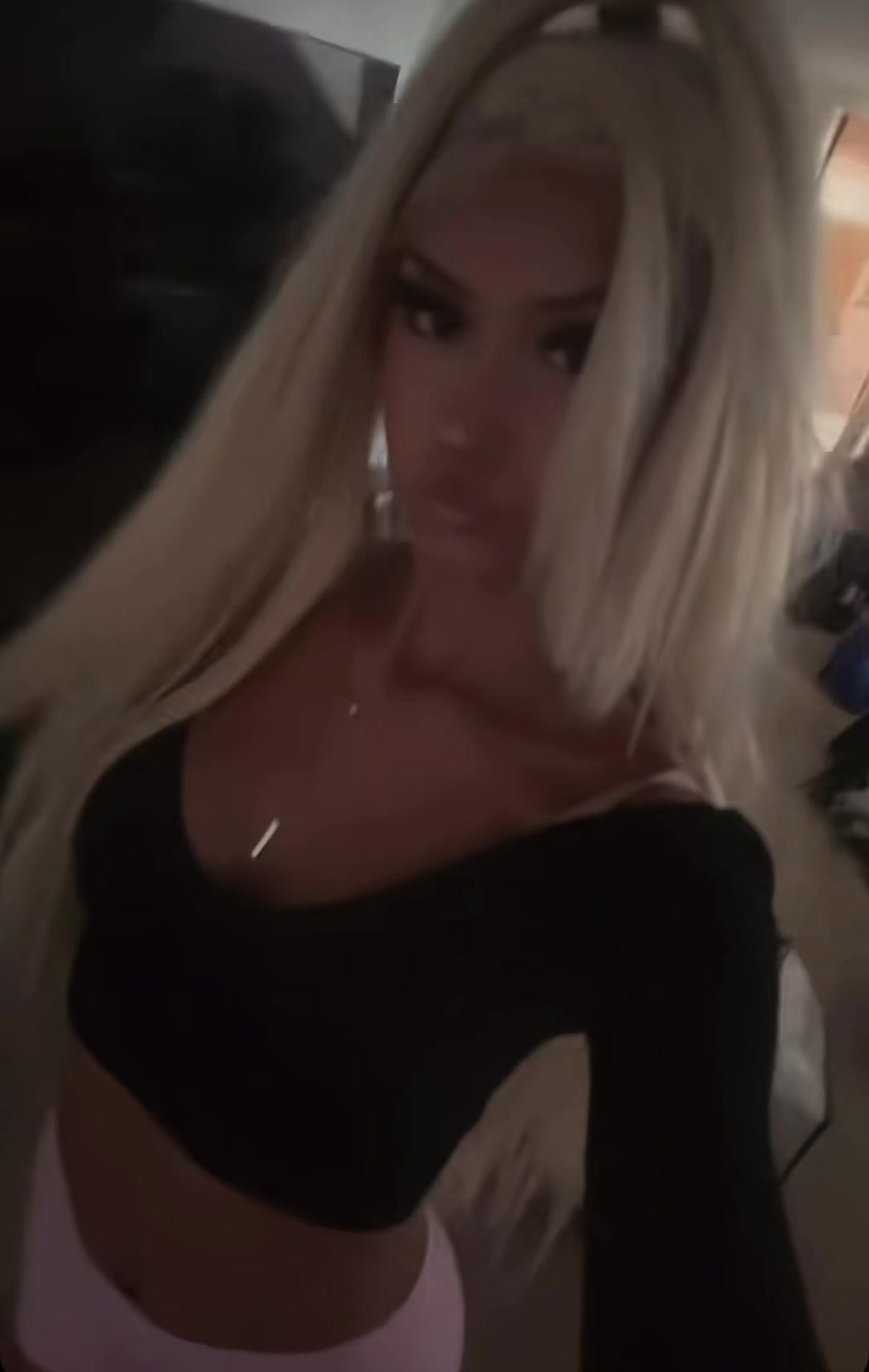@Lilly๐