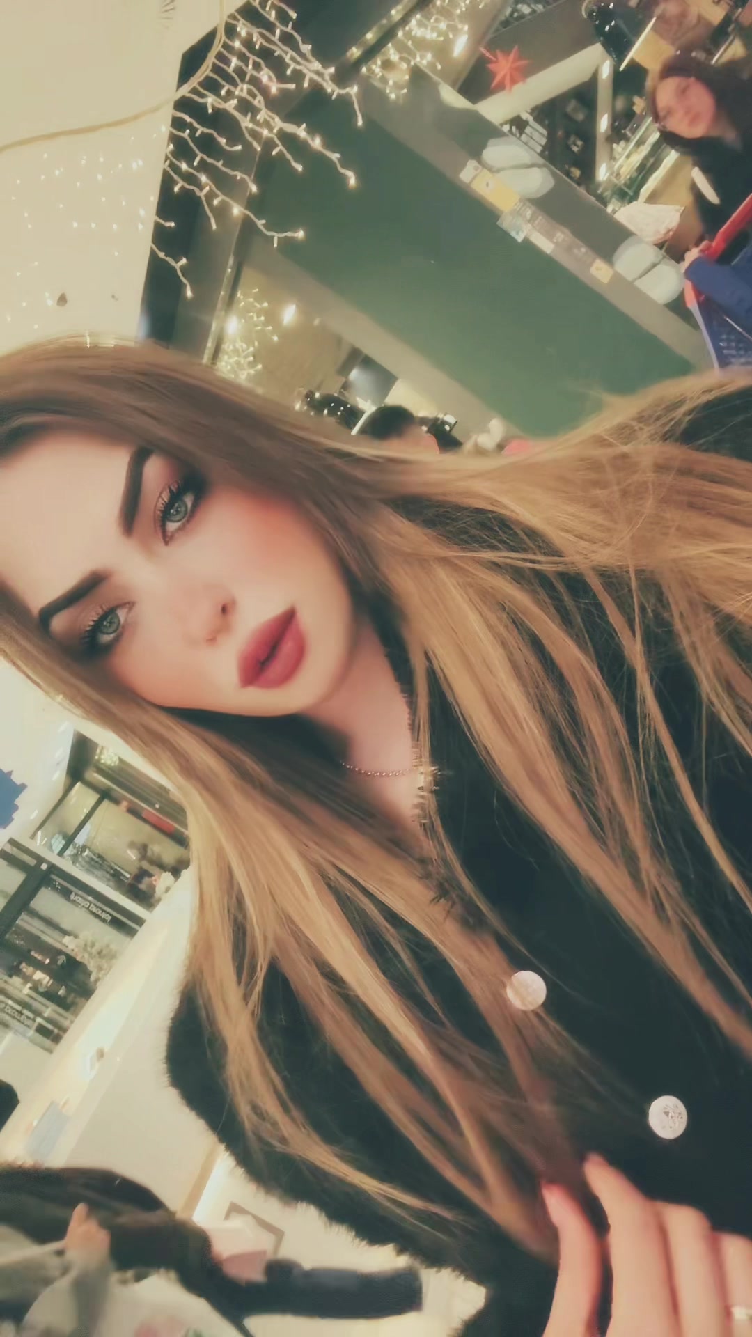 @👑𝔉𝔞𝔱𝔦_𝔄𝔧👑