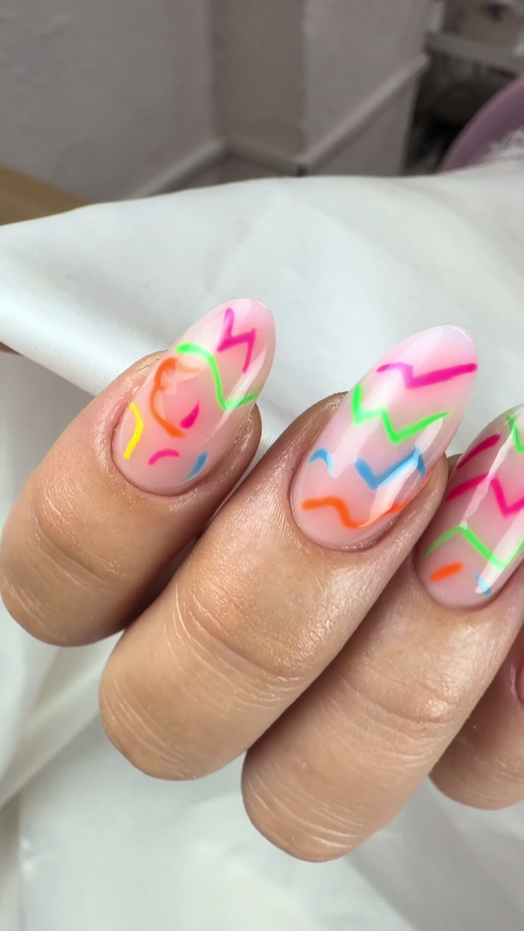@Lola Bloom Nails