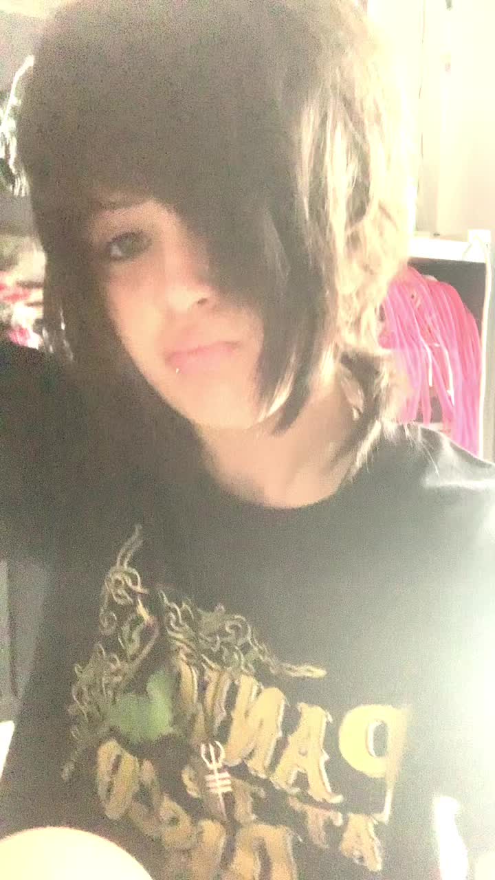 @jas 🦇 |-/