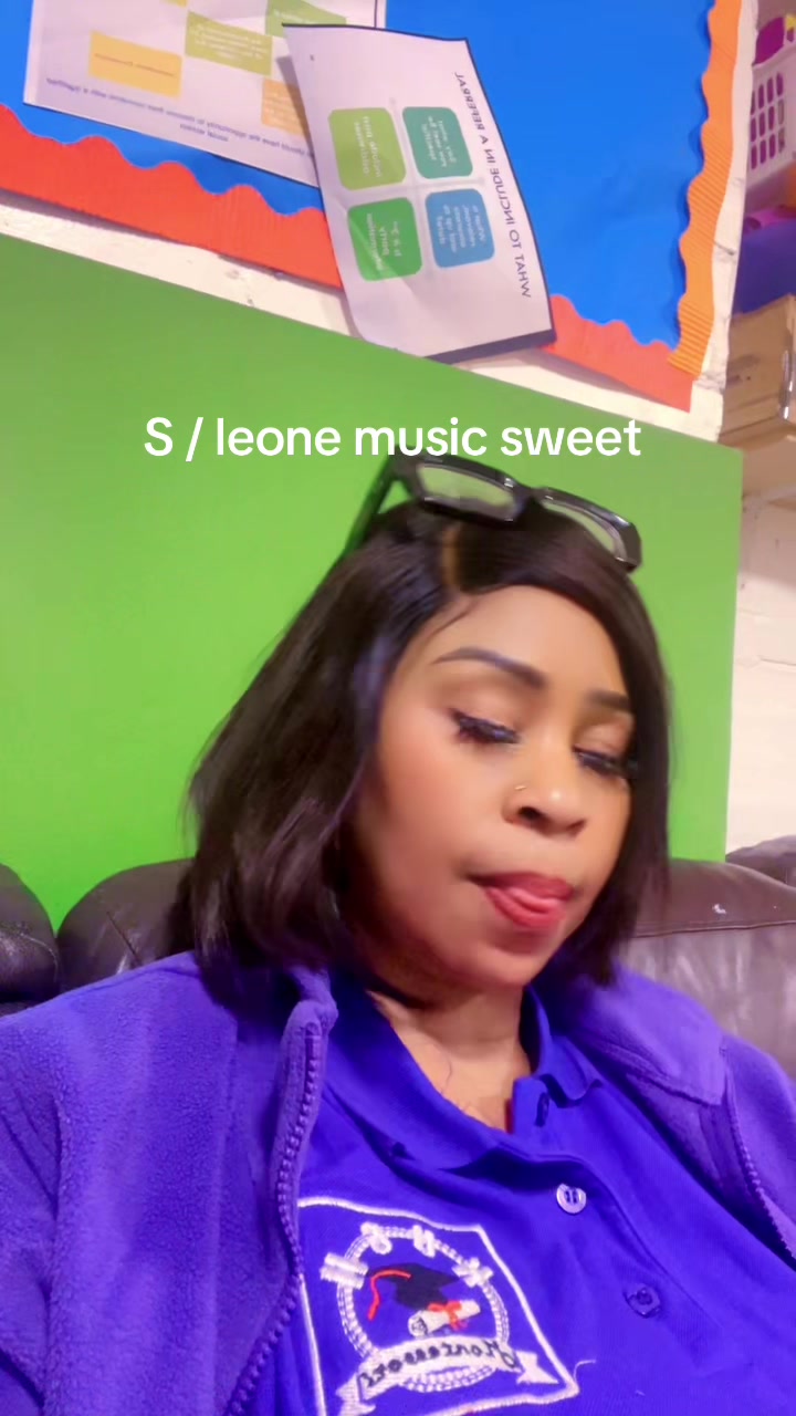@Amina💕