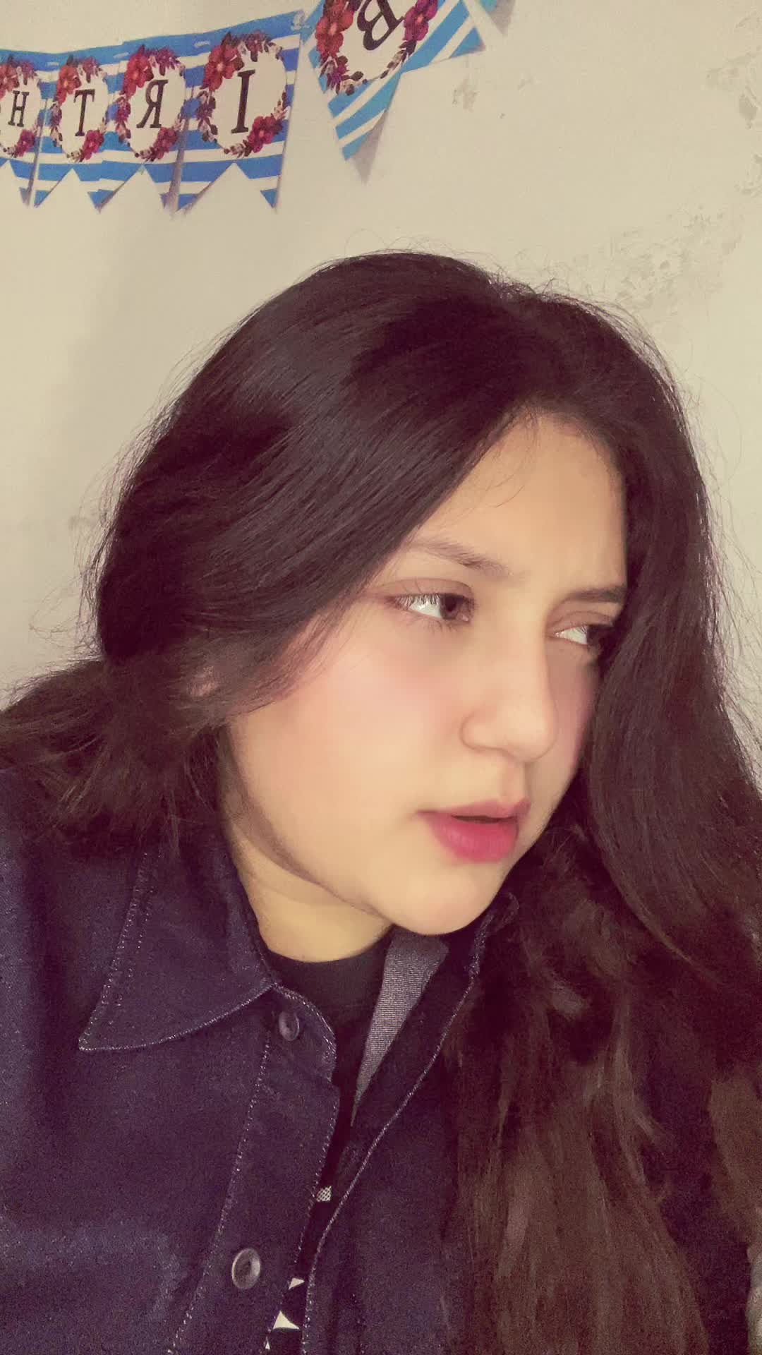 @🌸⃝𝑨𝒔𝒉𝒖๛🍷