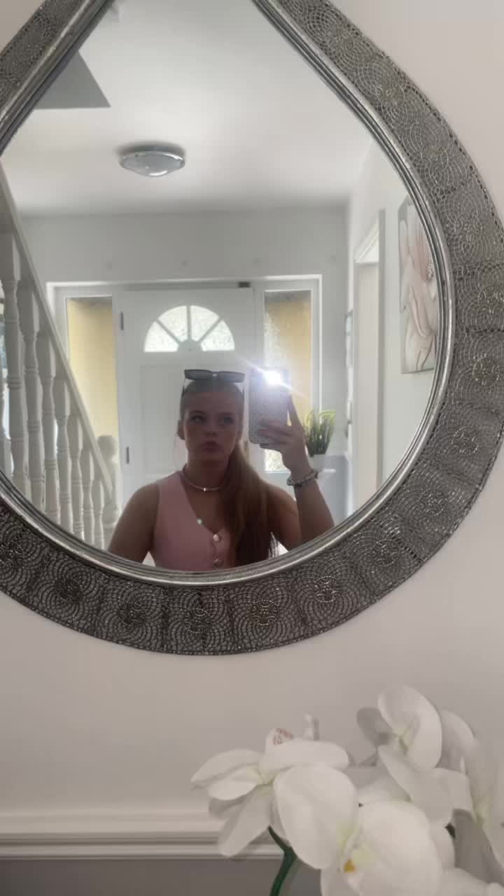 @𝐑𝐮𝐛𝐲 𝐄𝐥𝐥𝐞𝐧🤍🍒