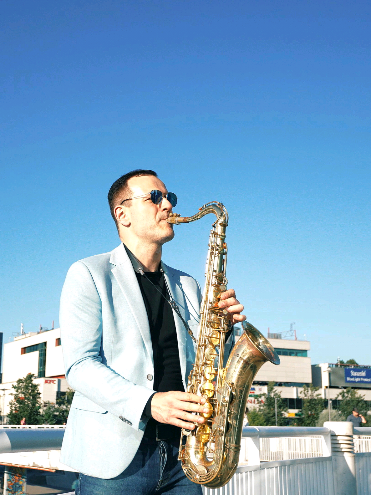 @Juozas Kuraitis Saxophonist
