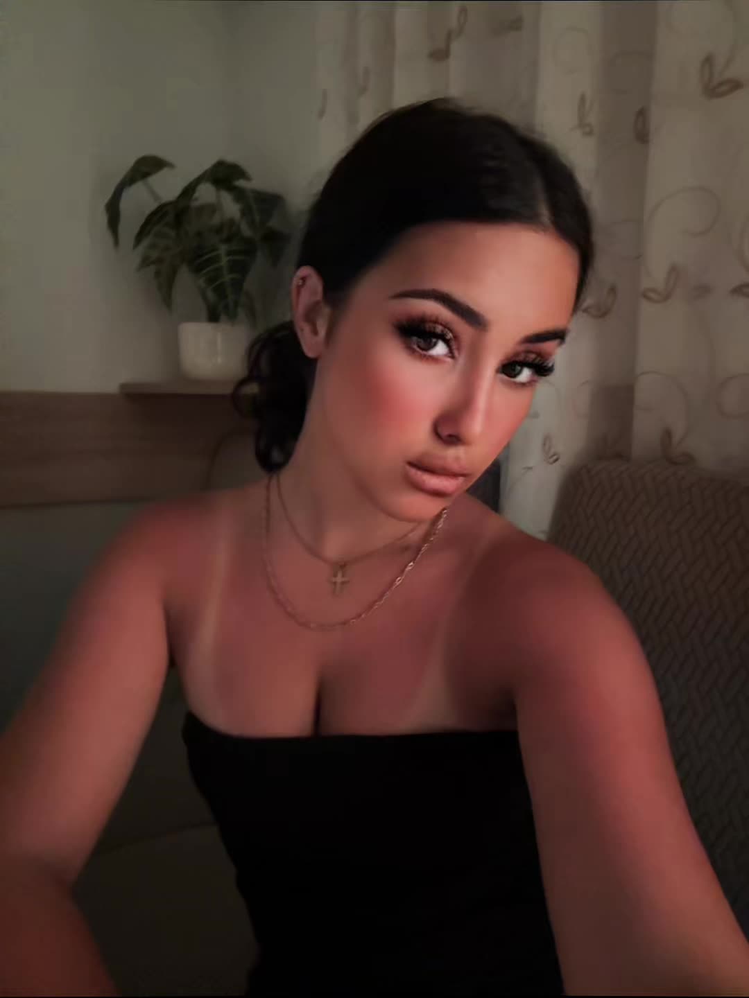 @𝐒𝐀𝐑𝐀 𝐒𝐓𝐎𝐀𝐍𝐎𝐕𝐒𝐊𝐀