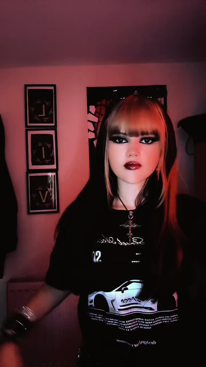 @丰🖤 𝕷𝖎𝖛𝖘𝖙𝖆𝖗 🖤 丰