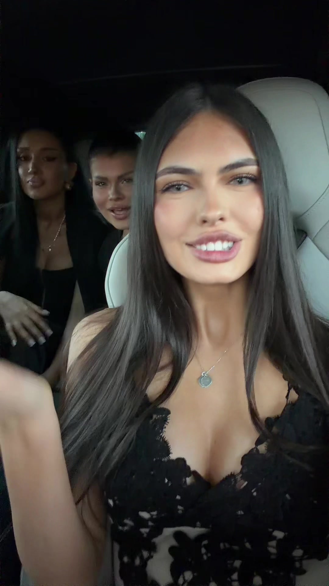 @ariadna