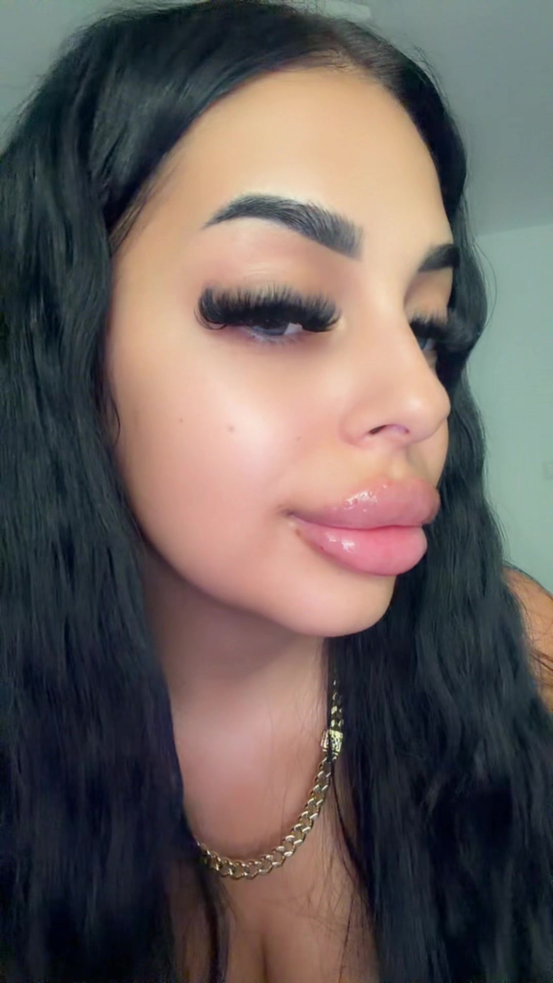 @𝐵𝒴𝒜|𝐵𝐸𝐿𝐿𝒴 𝒟𝒜𝒩𝒞𝐸𝑅