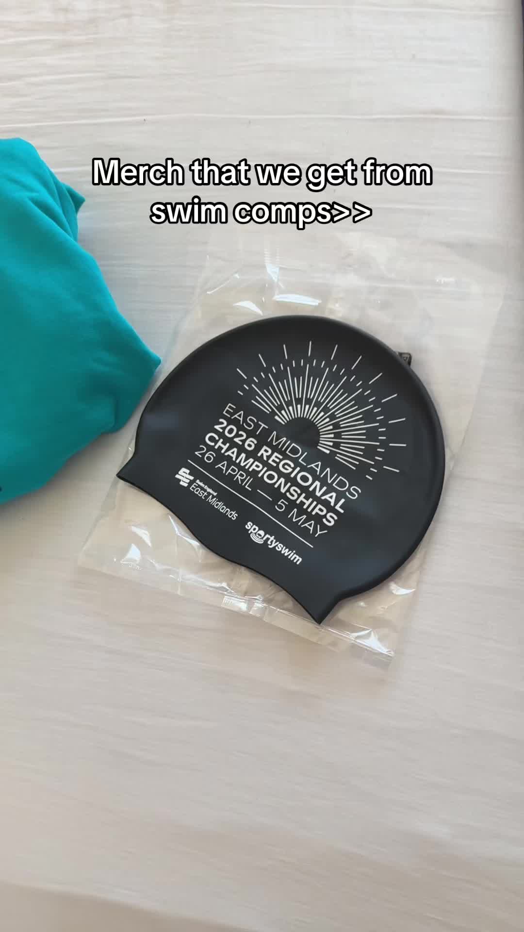 @Freya_swims_