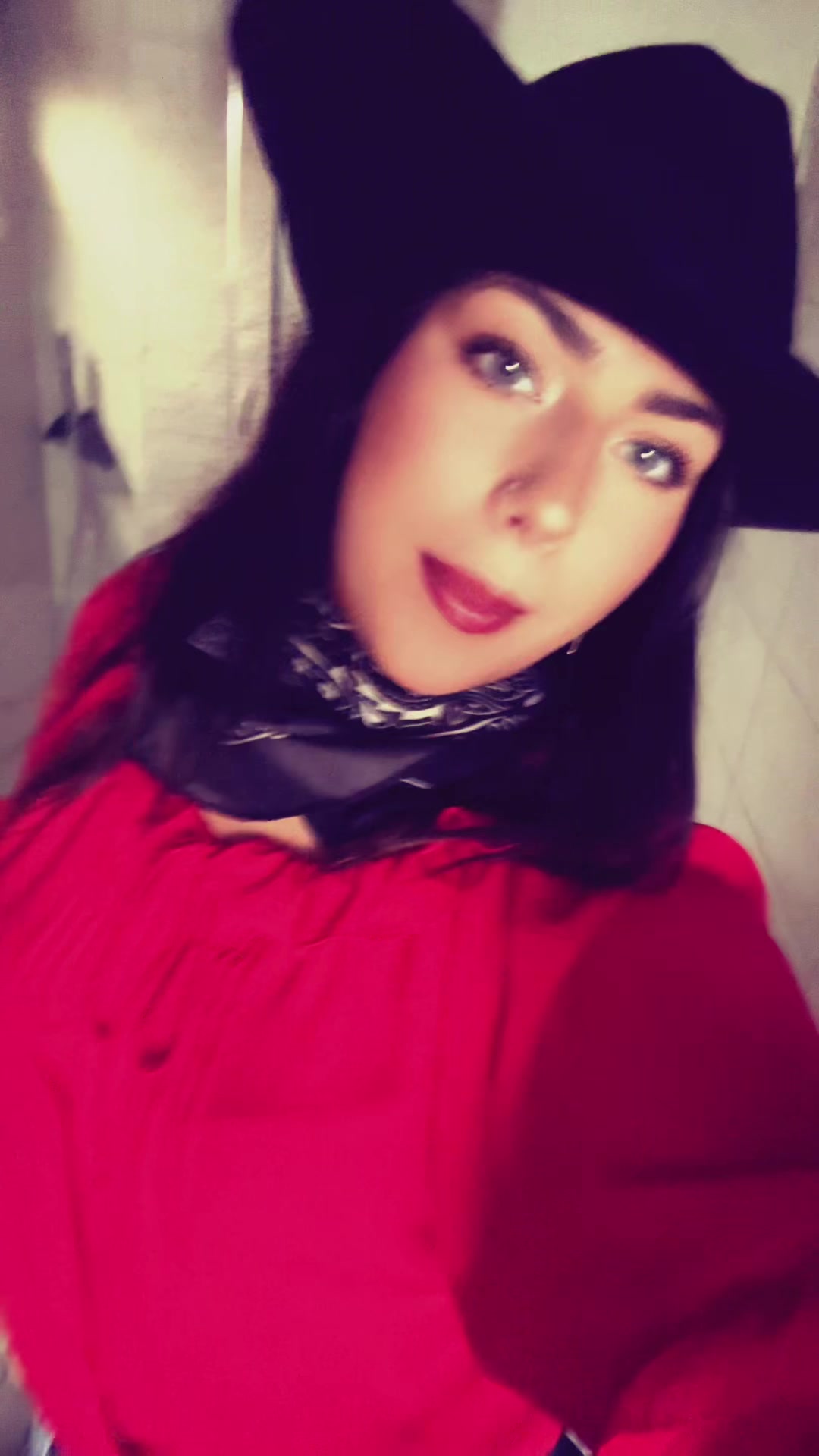 @Emma🕯️🌙🍸