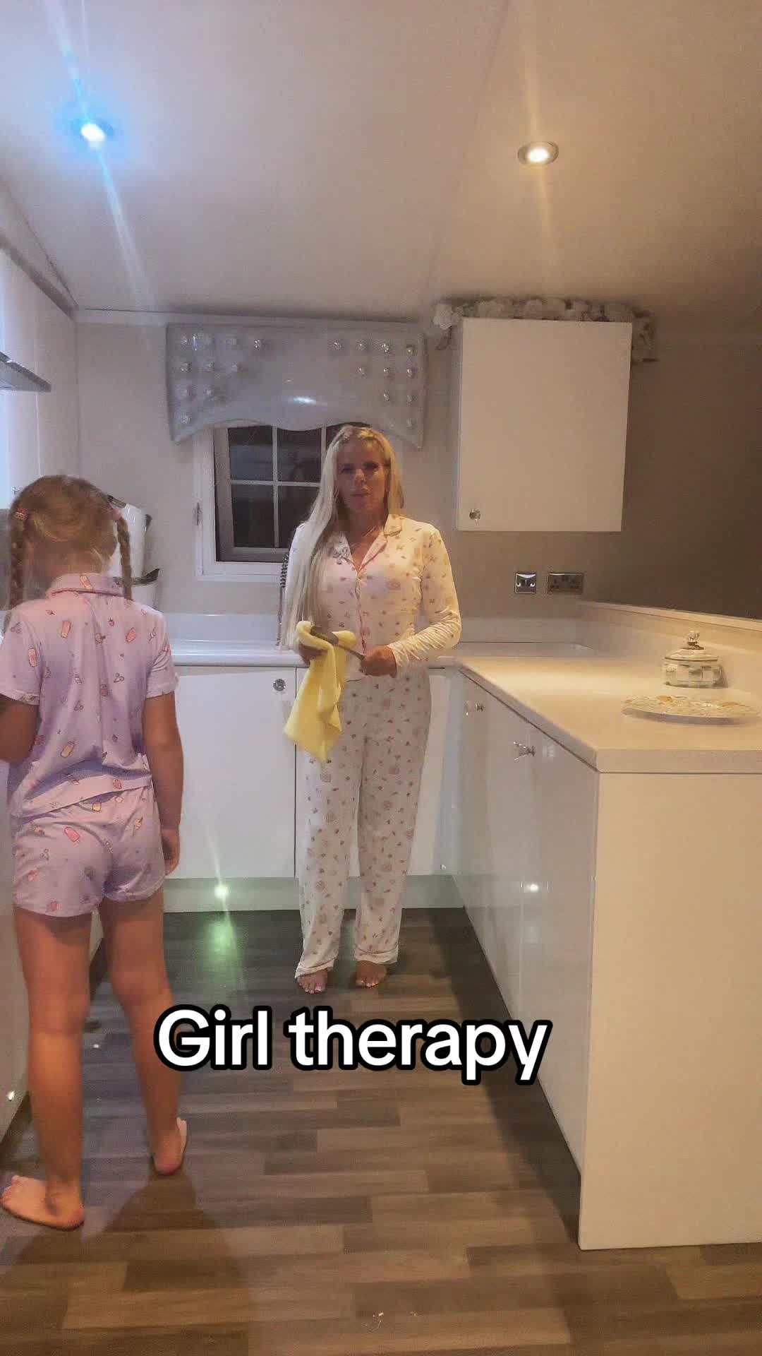 @The crazy blonde