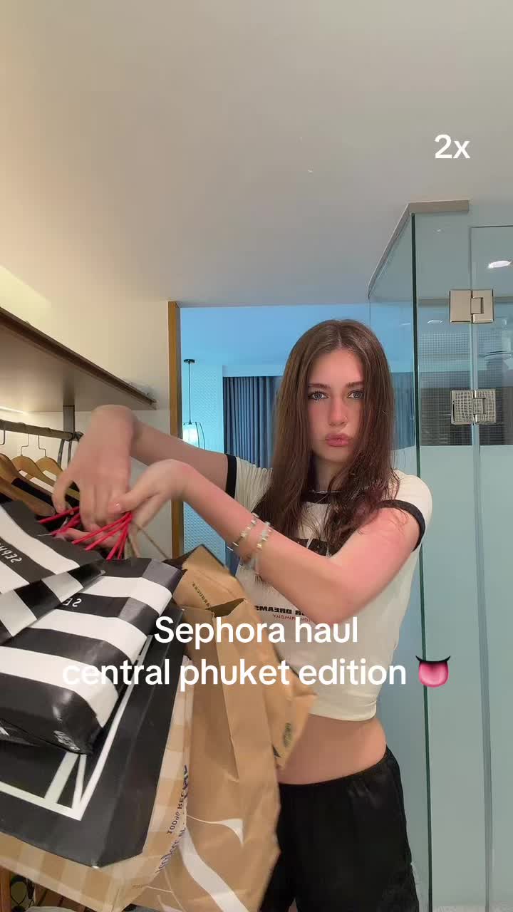 @Milania