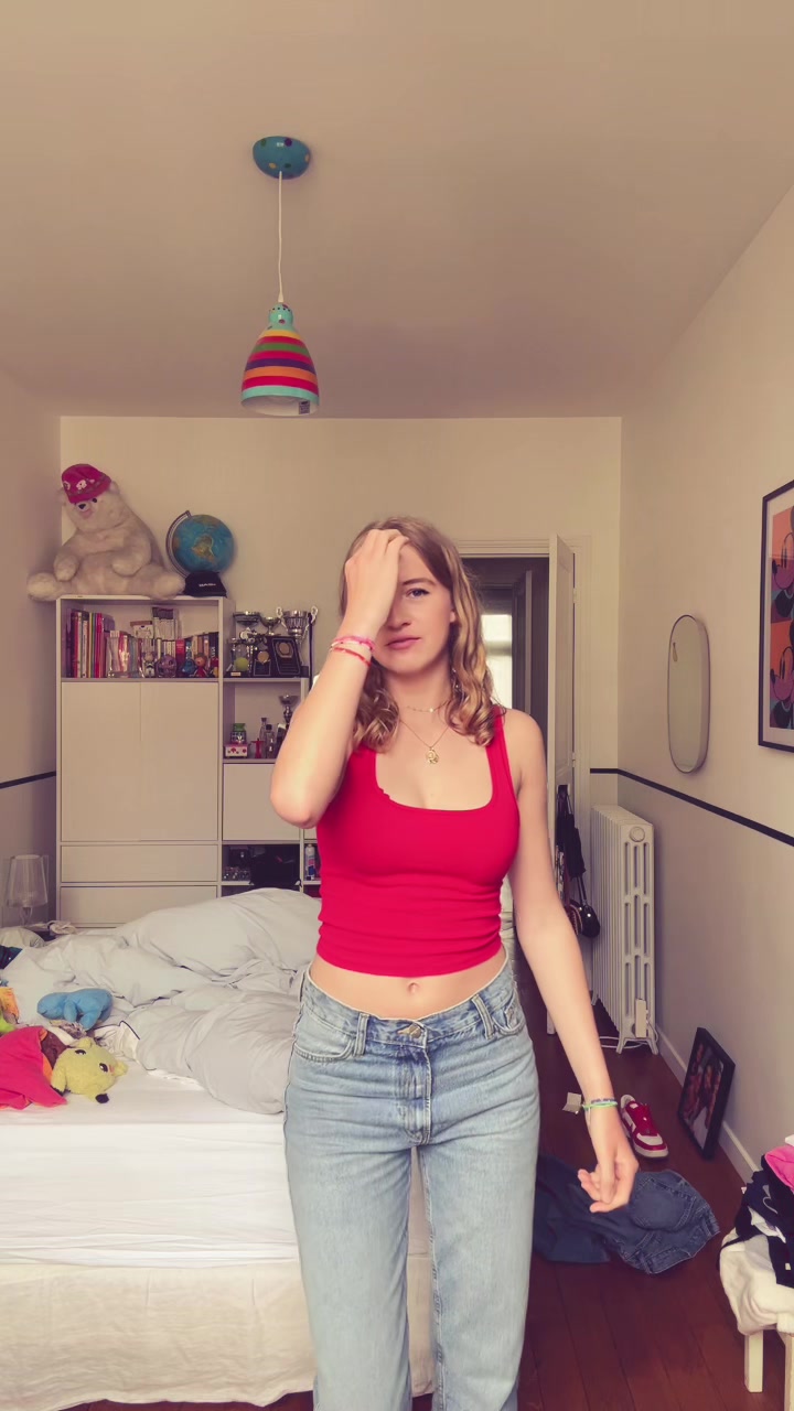 @zoethiele