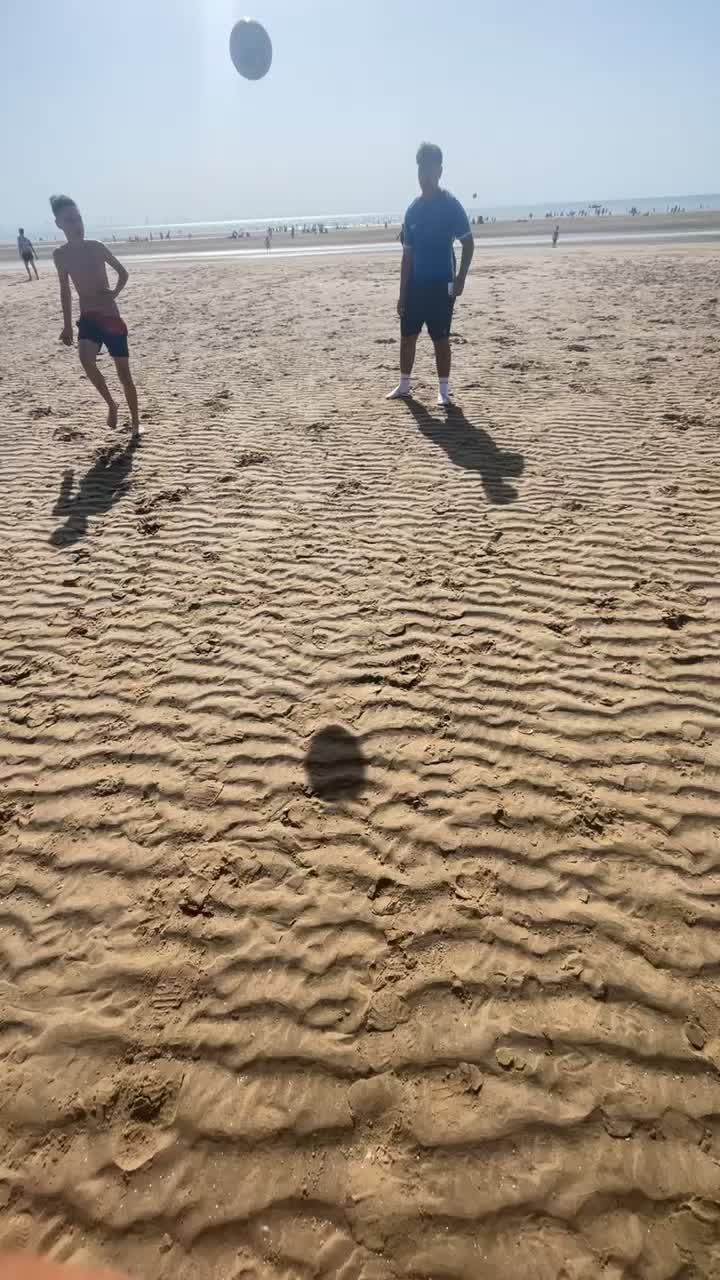 @SKURVEŇEC