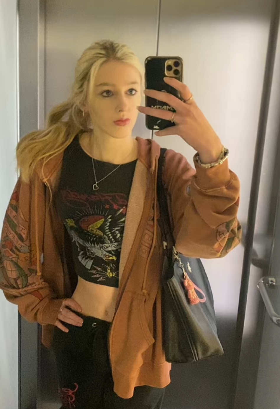 @Eva
