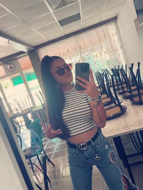 @….
