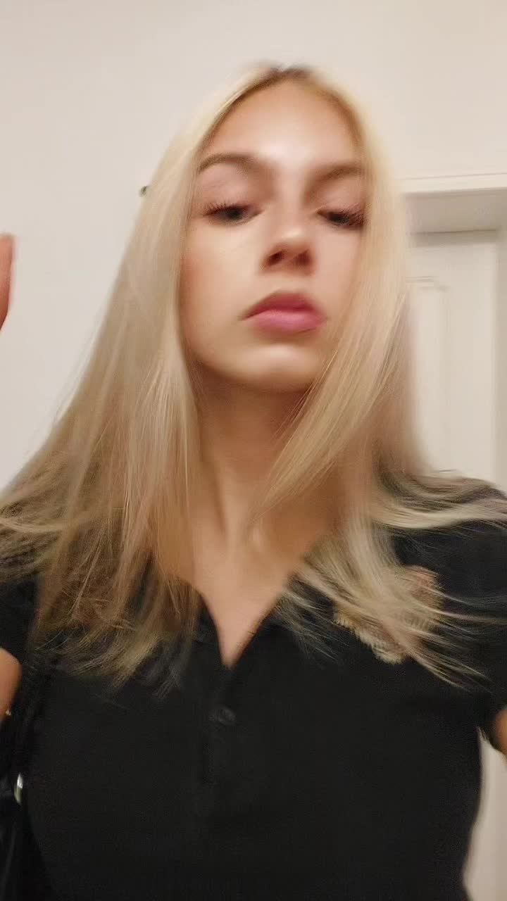 @estellee