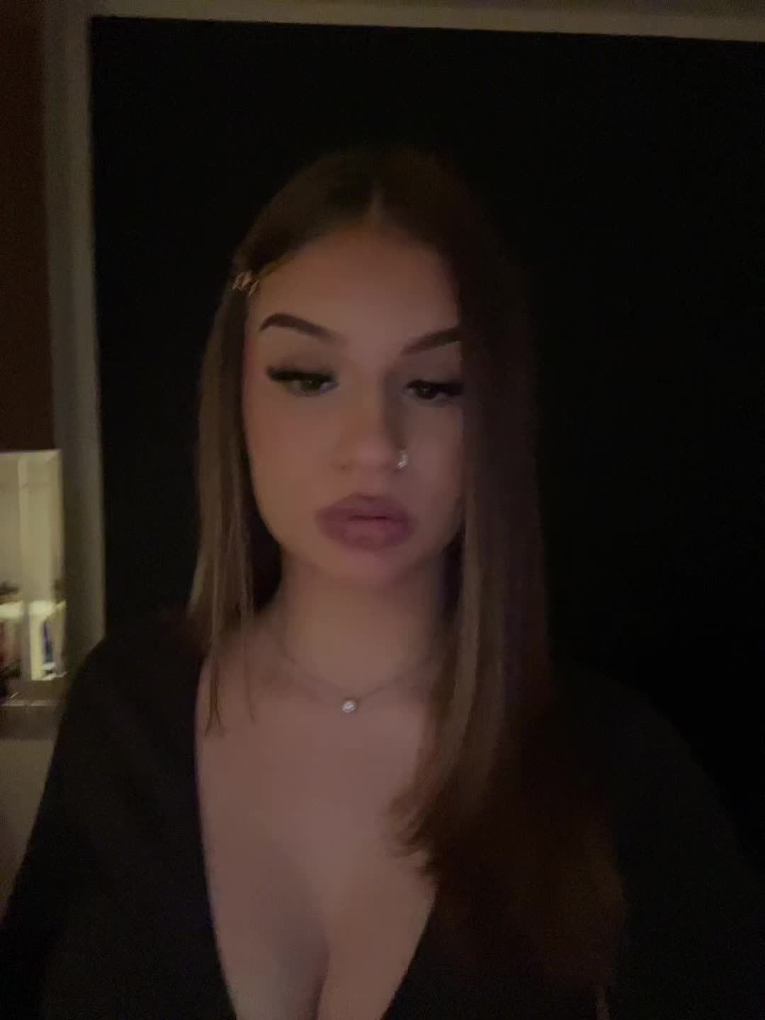 @𝒗𝒆𝒓𝒐𝒏𝒊𝒄𝒂🧿