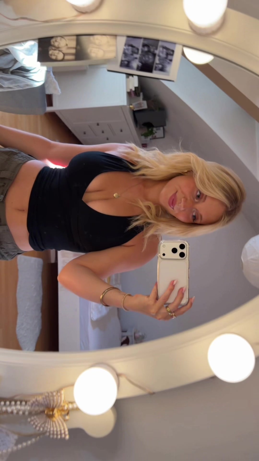 @Sabrina
