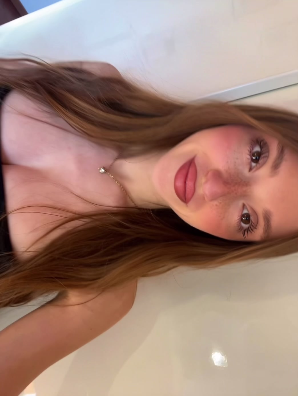 @anna