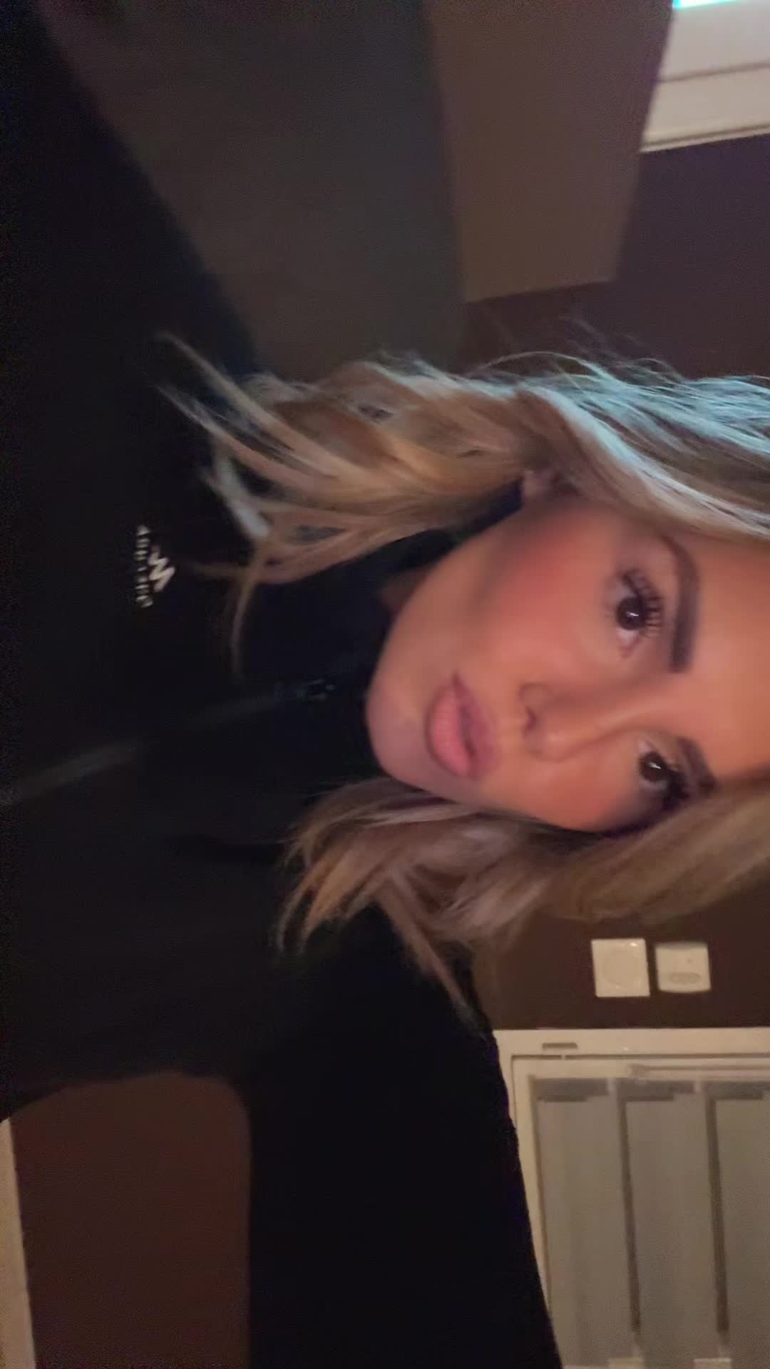 @Chlo&eacute; Chou