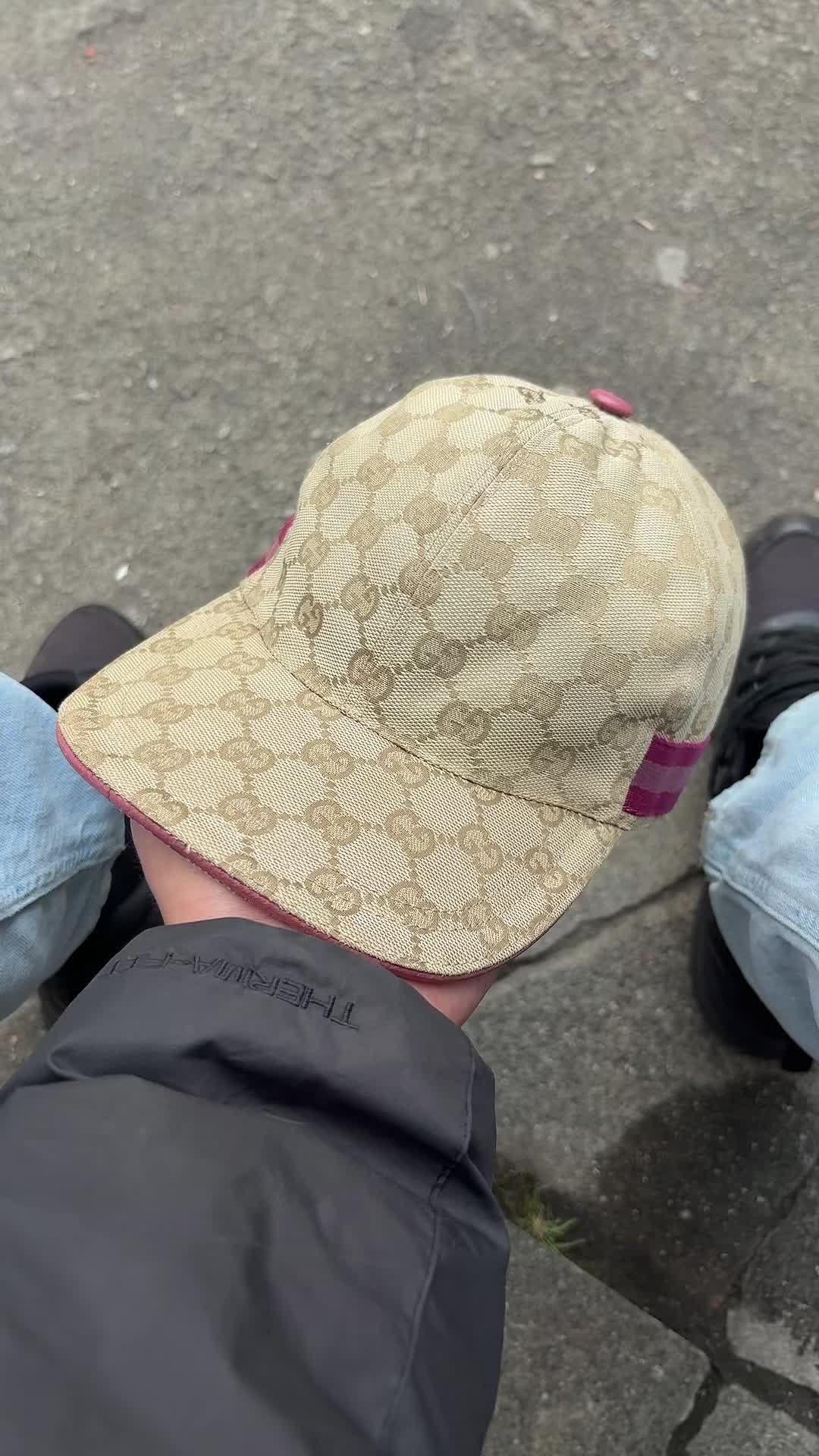 @Gucci 🧢