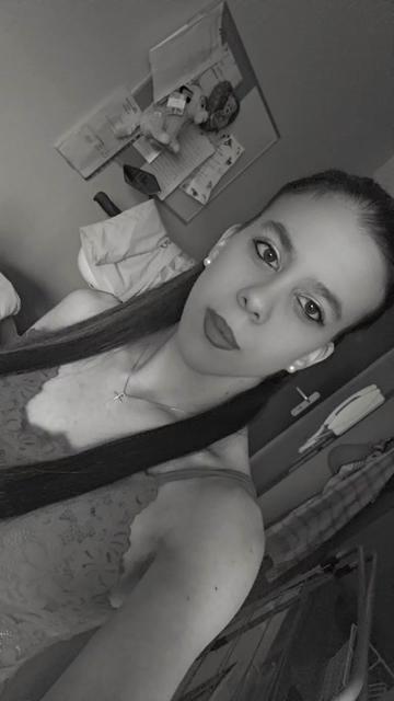 @Prisca 🖤🥀