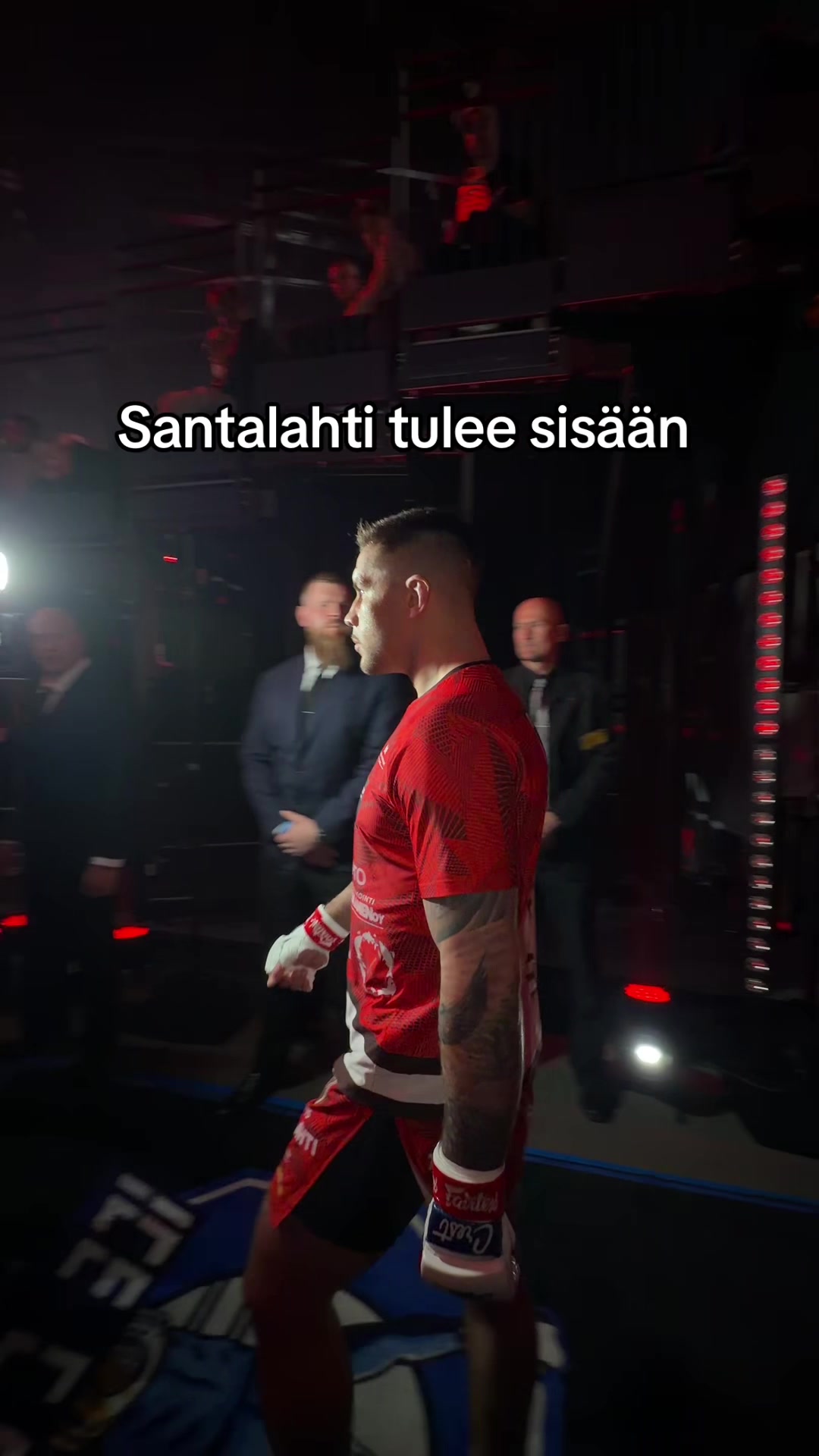 @ICE CAGE FIGHTING