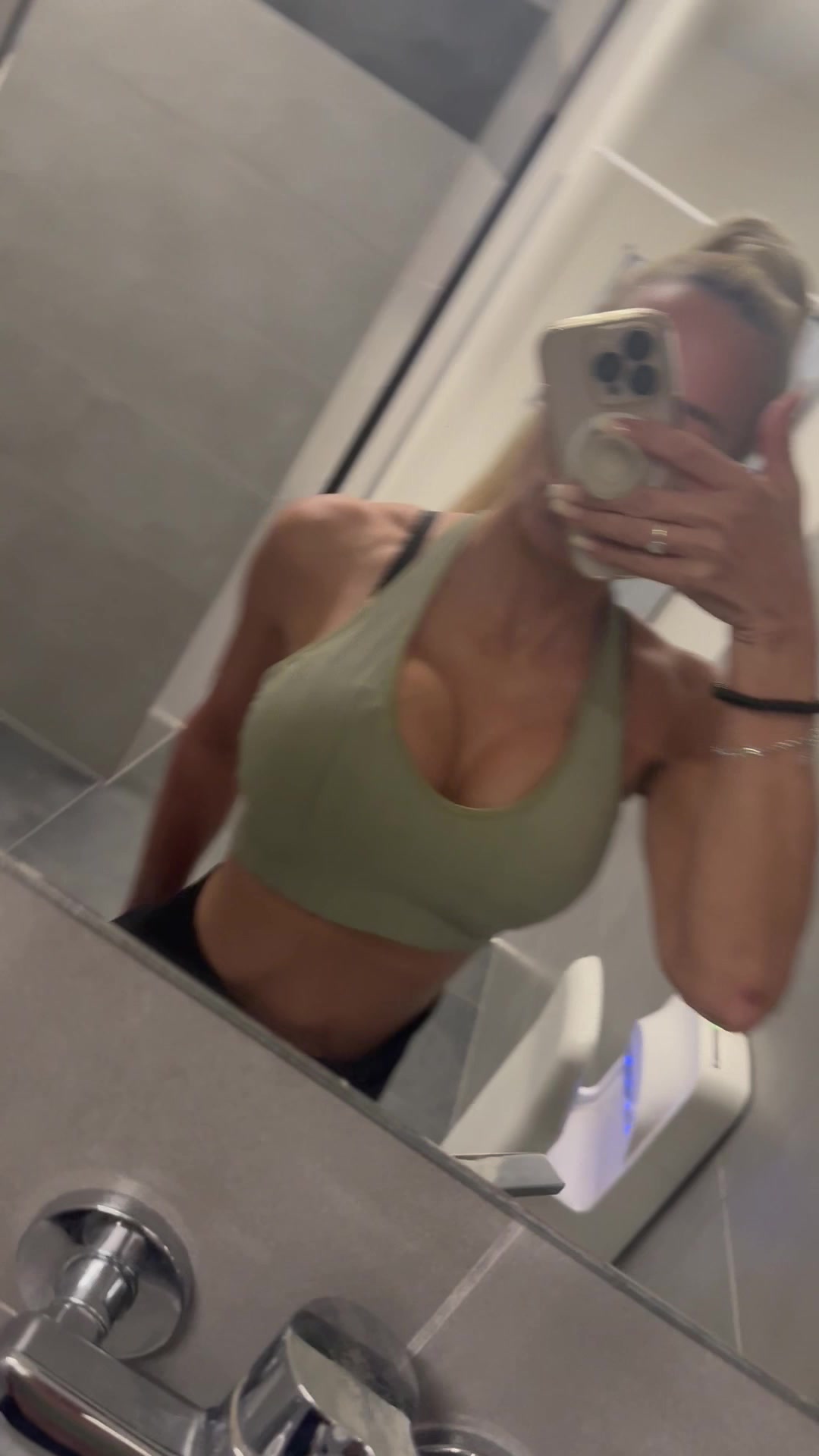 @Sandrabosslife
