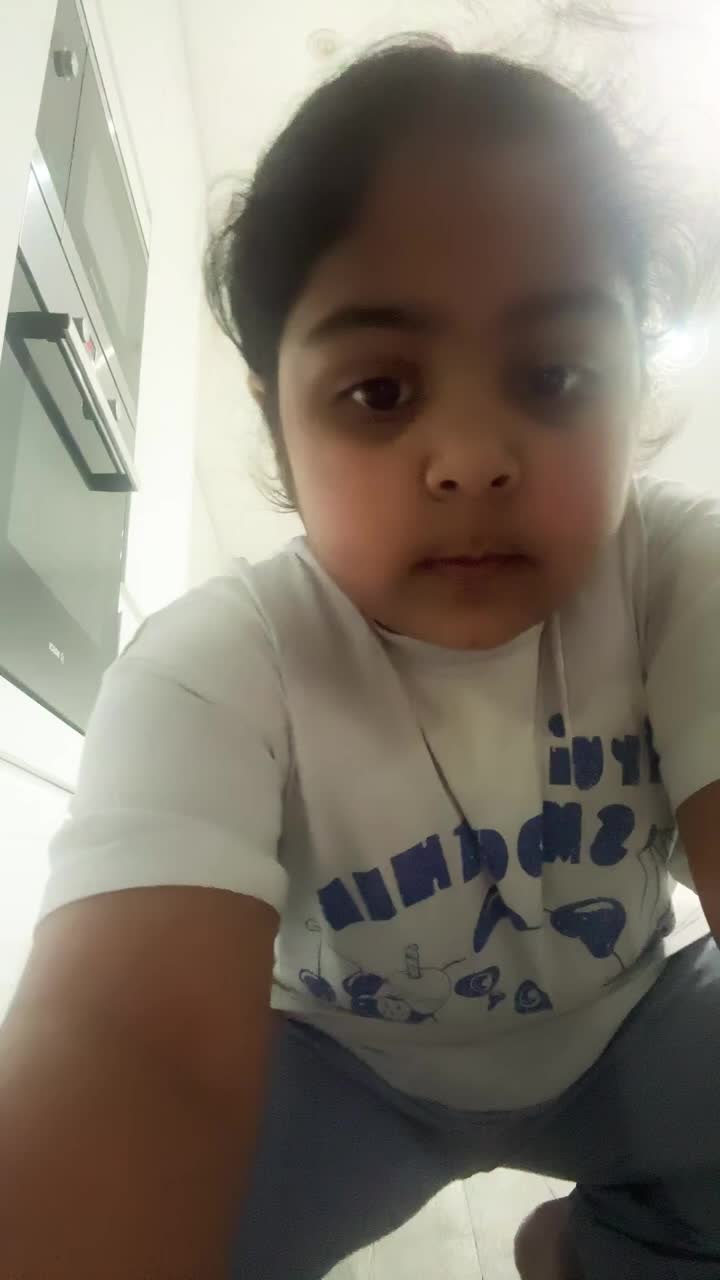 @Minakapoor