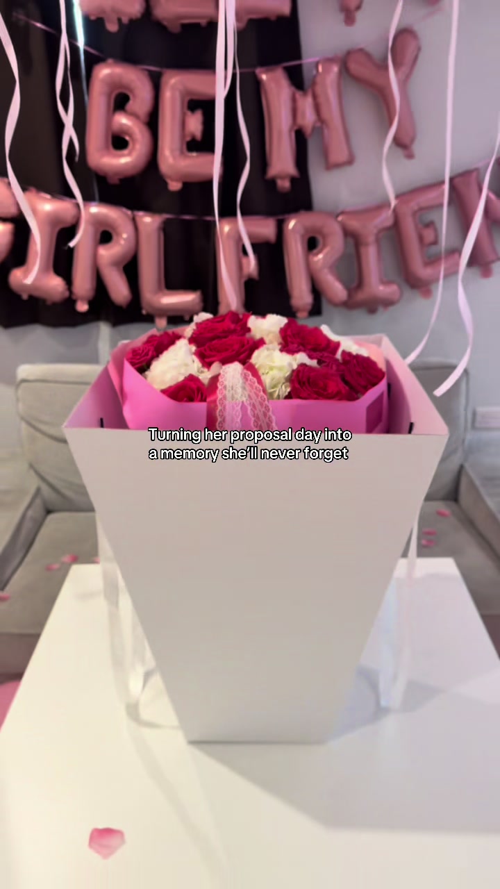 @littleballoonscompany ♛