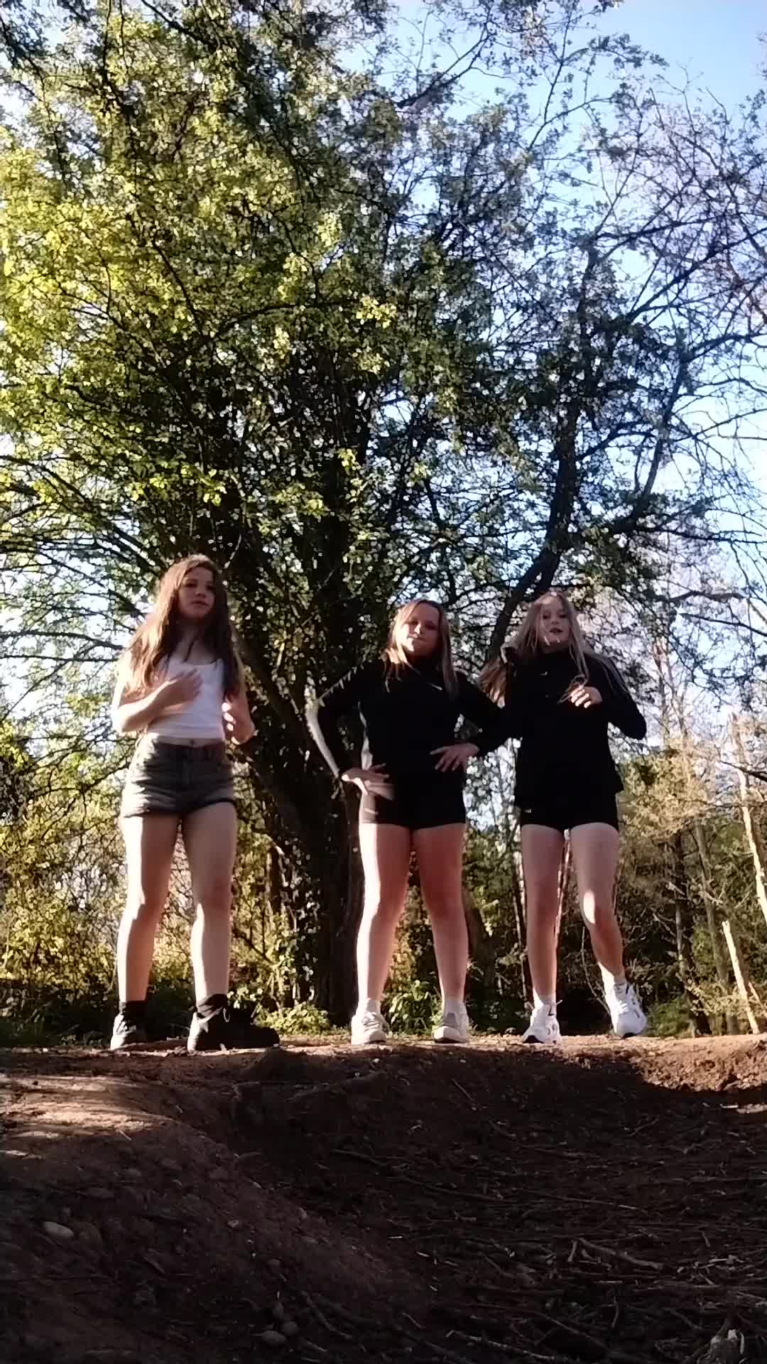 @🤍