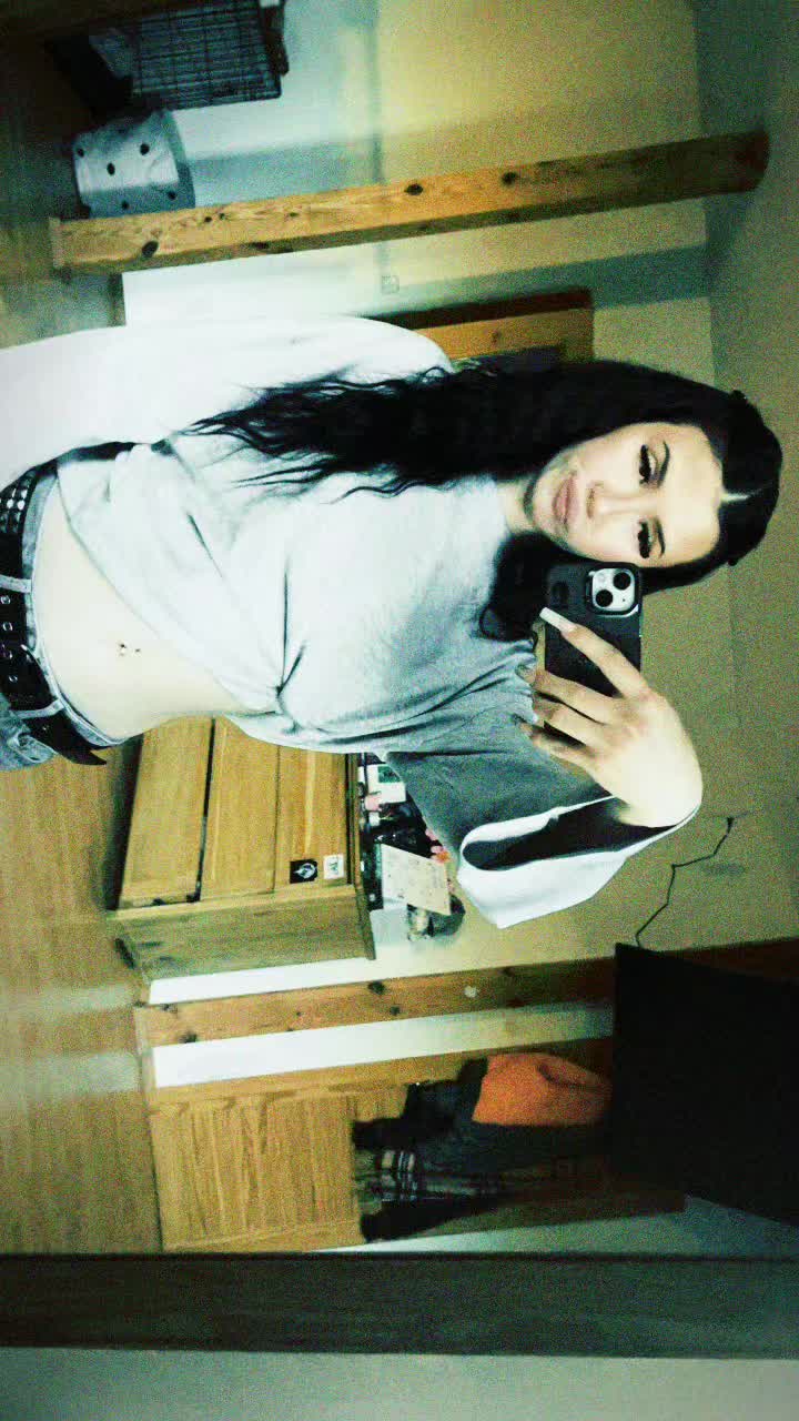 @justalilybit