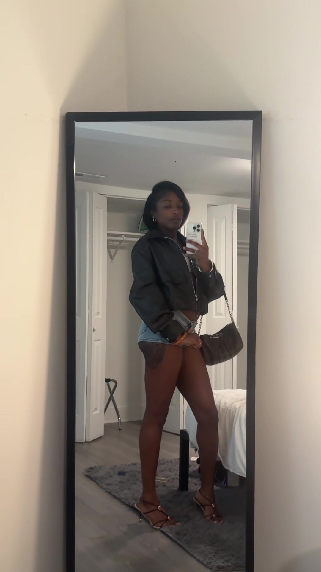 @parisjanal
