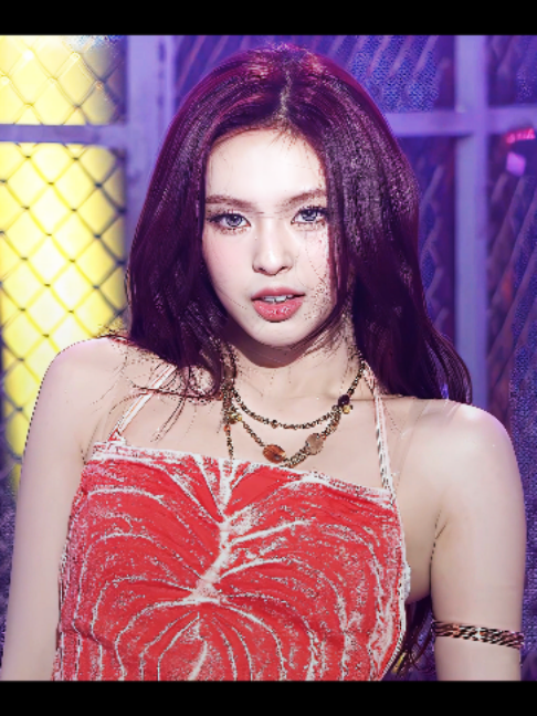 @ahyeuzi ♡