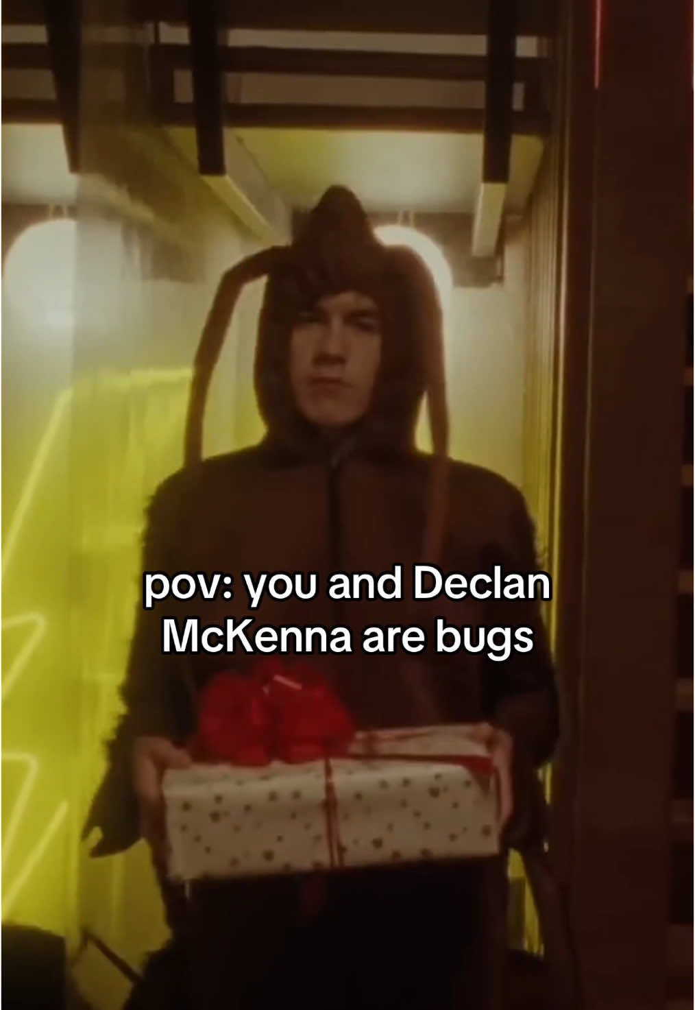 @Declan McKenna Daily