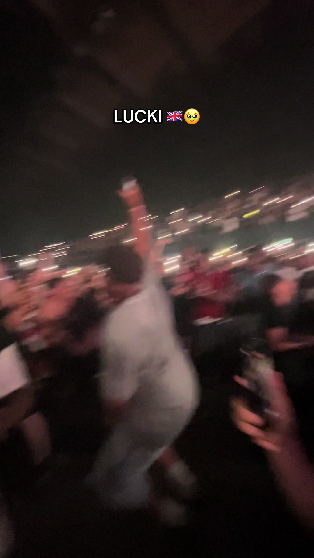 @deeceyy