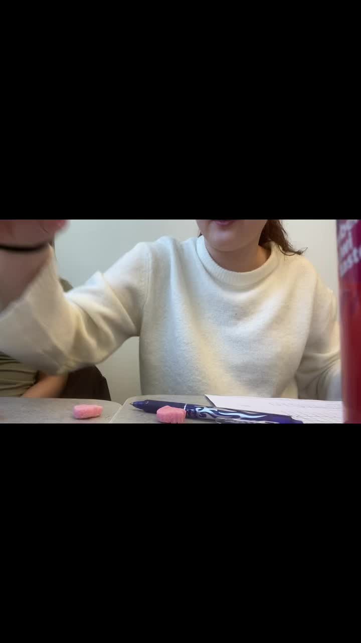@Ellaspammm