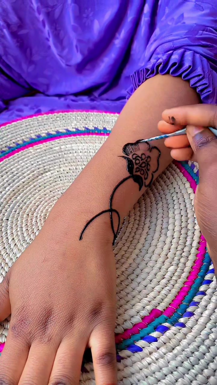 @Suwaiba henna🌿🥀