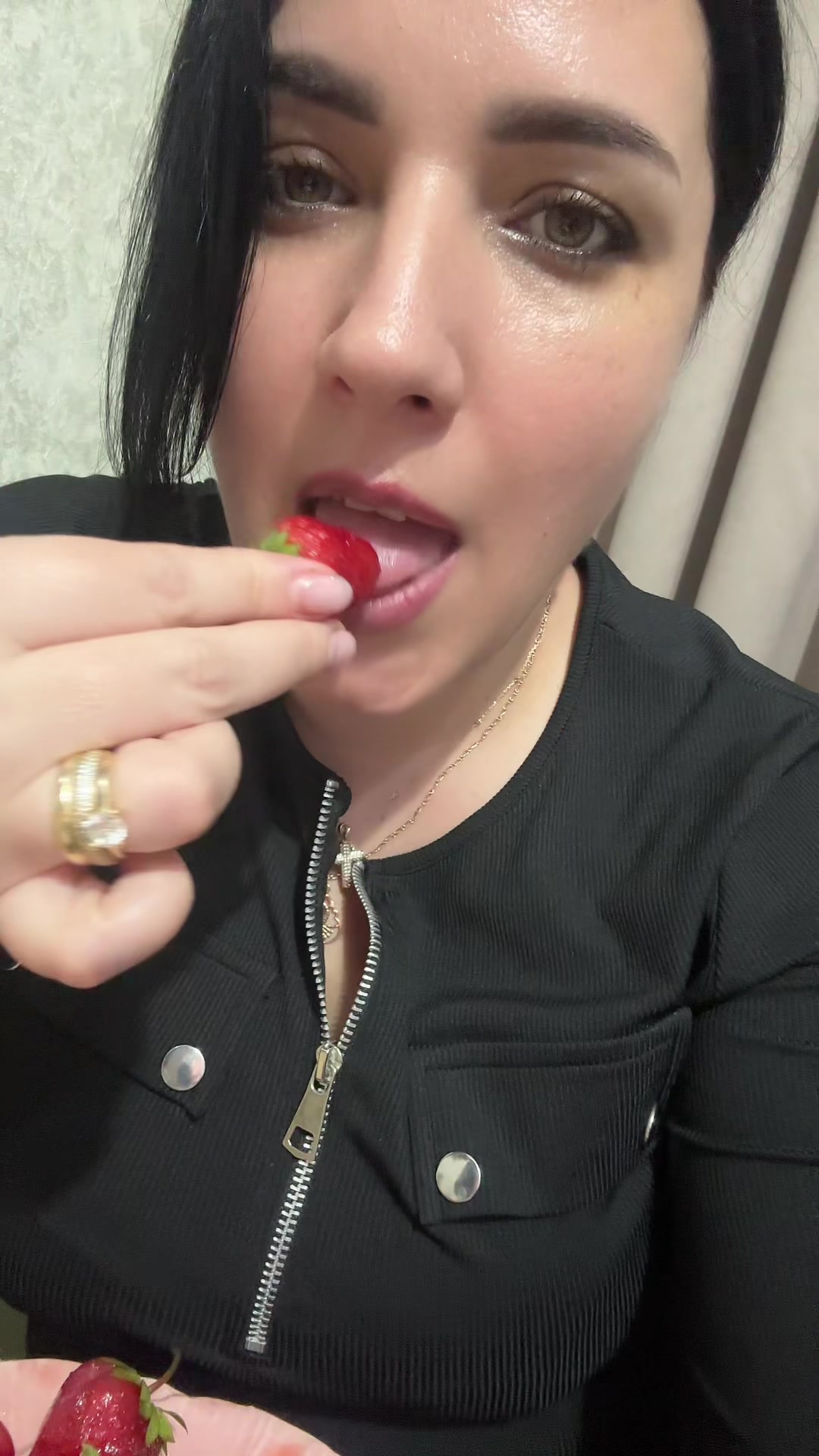 @Elena 🍒