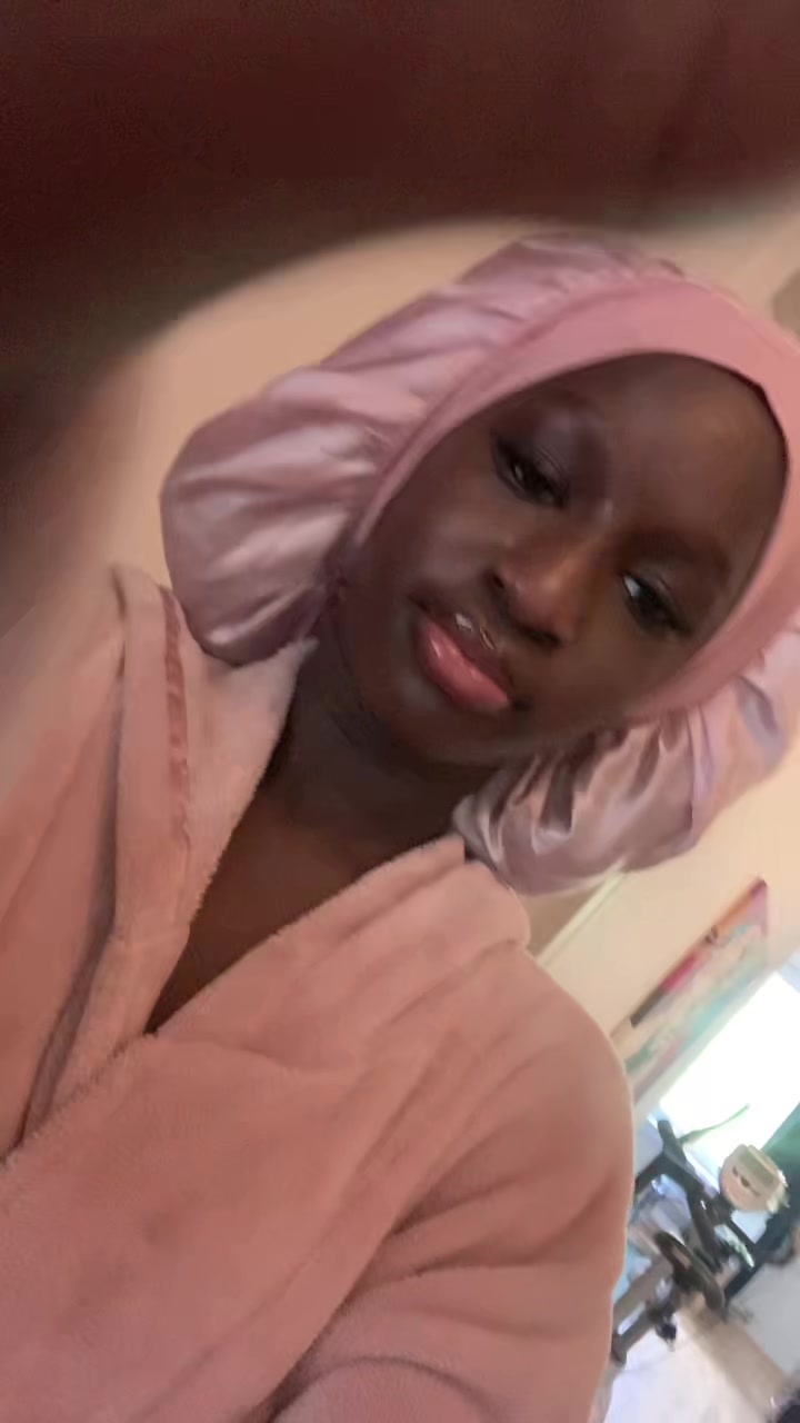 @👸🏾